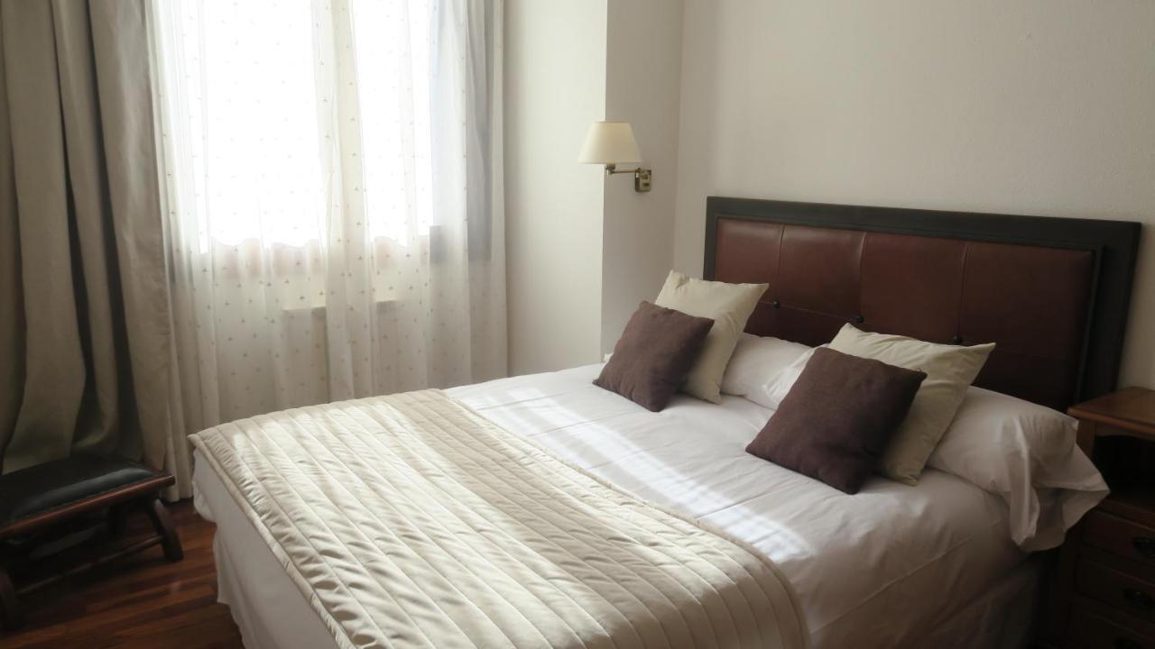 Apartamentos Palacio Azcarate Travesia Calvario Ezcaray Exterior photo